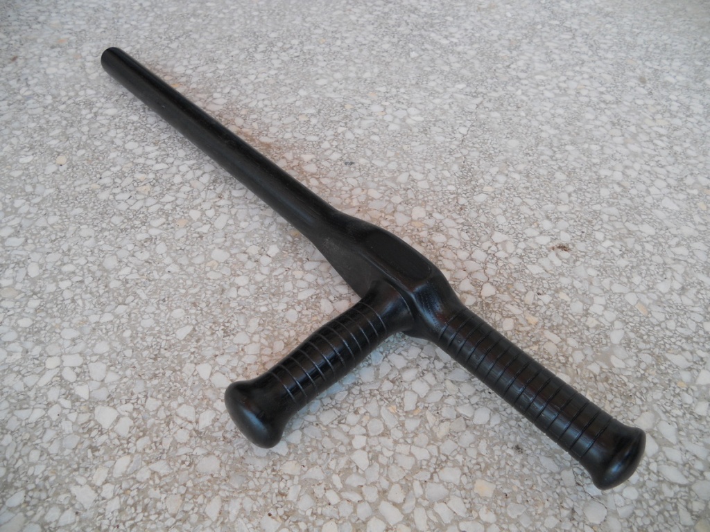 Tonfa