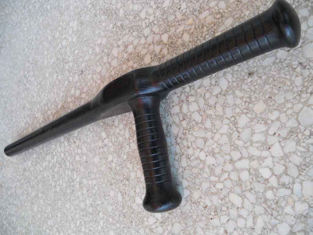 Tonfa